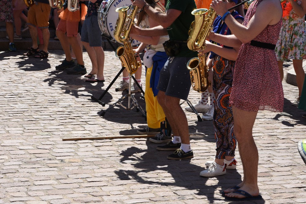 marching band flat feet